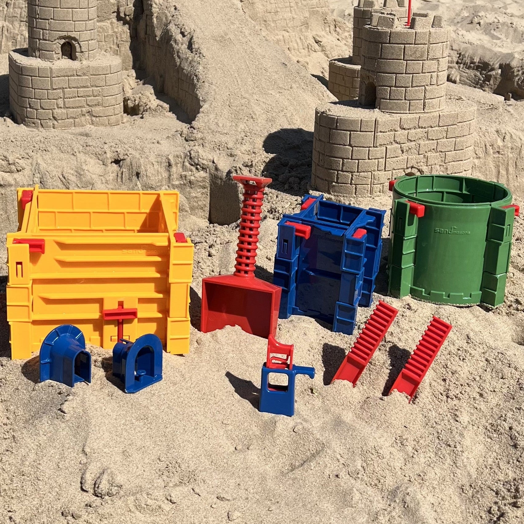 Sandmasons Journeyman Sandcastle Kit. Medium-size interlocking form set for building sand and snow castles.